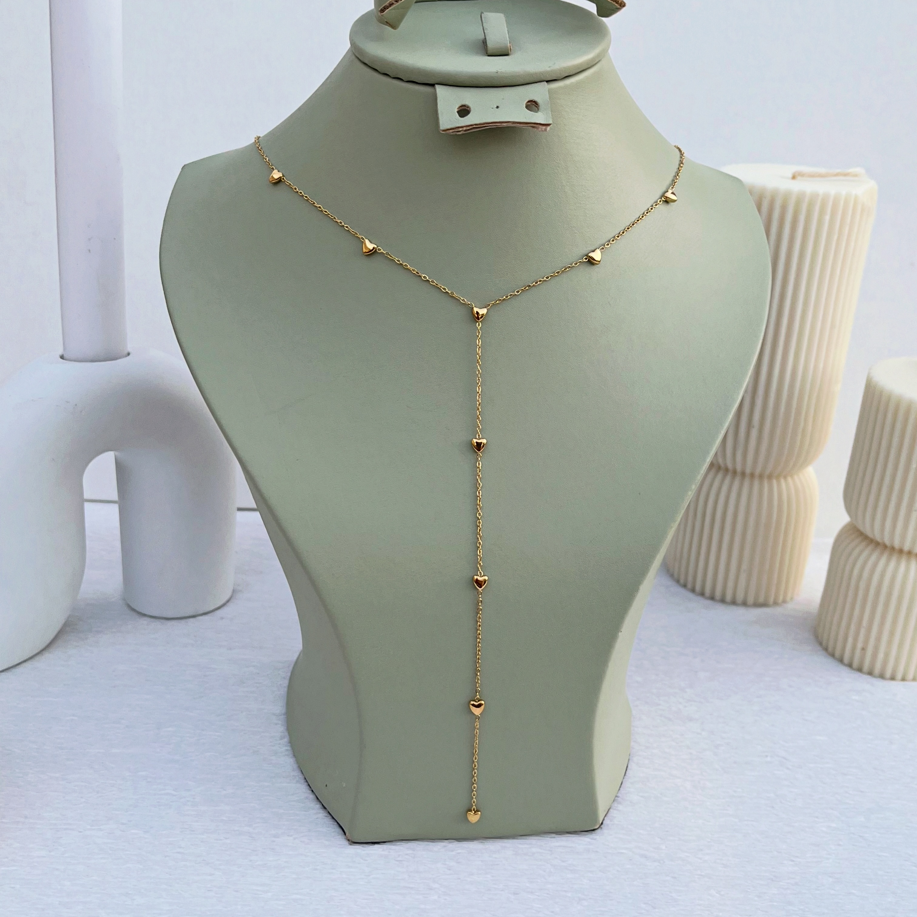 Collier fin petits cœurs