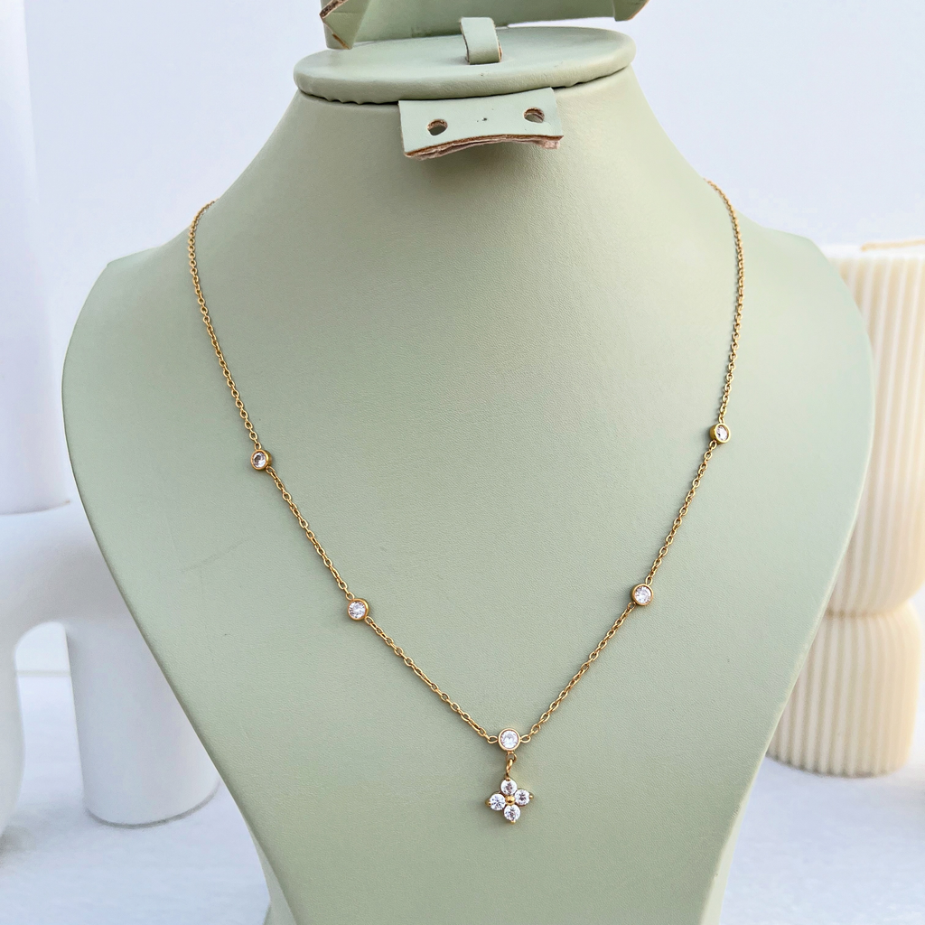 Collier trefle