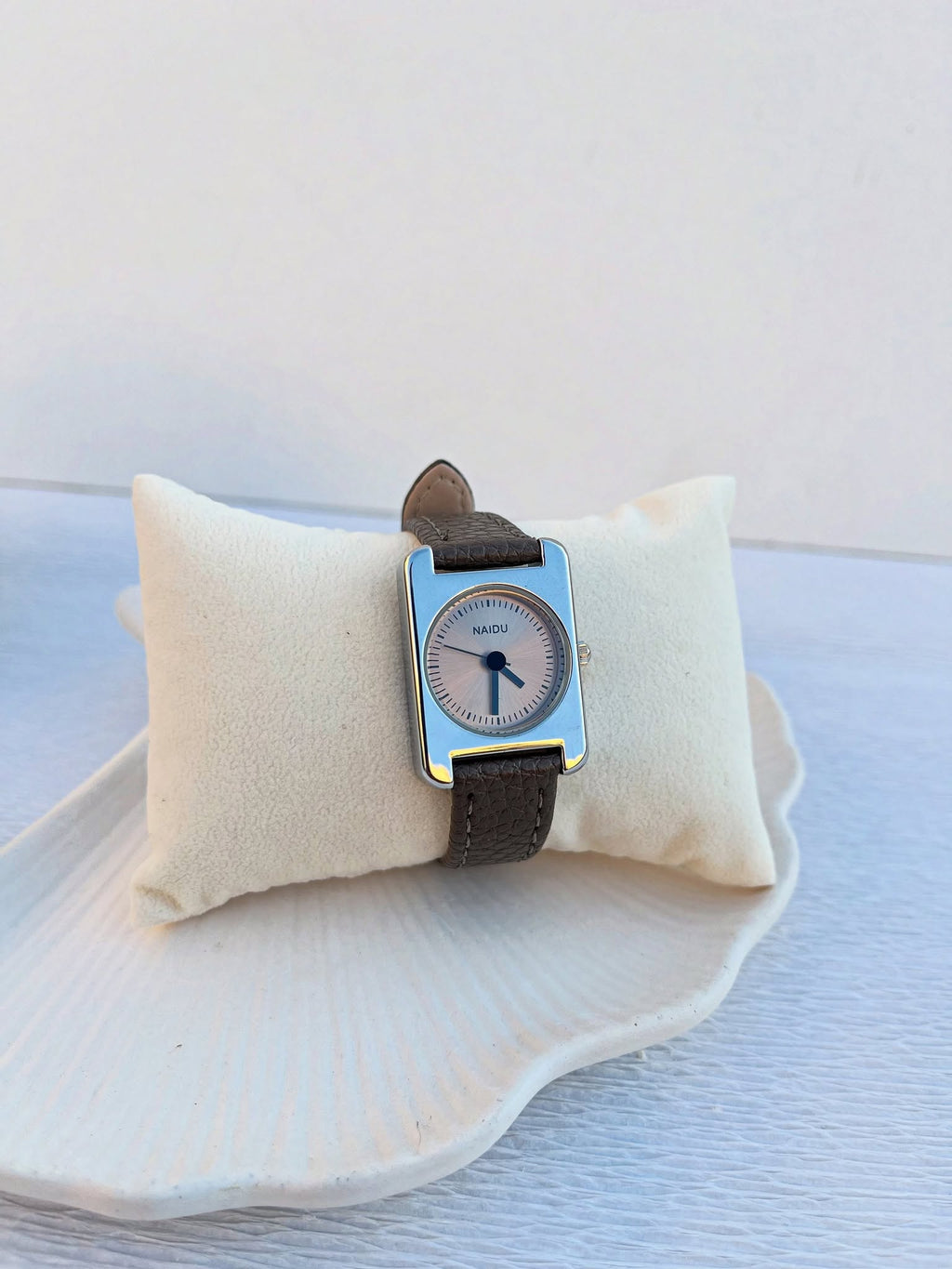 Montre NAIDU argenté Rectangular Case