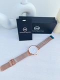 montre Hannah Martin rose gold cadran rond fond blanc