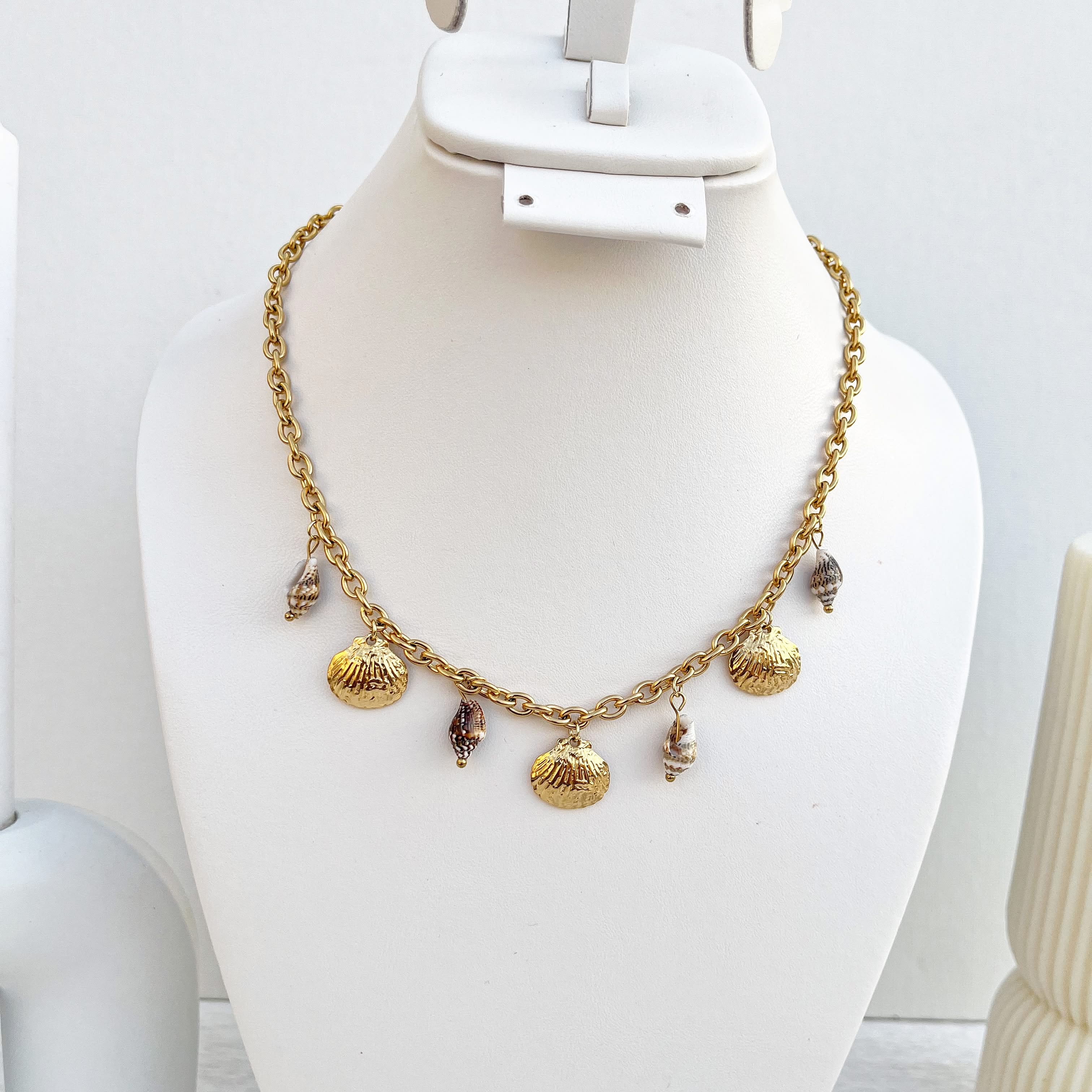 Collier Calypso