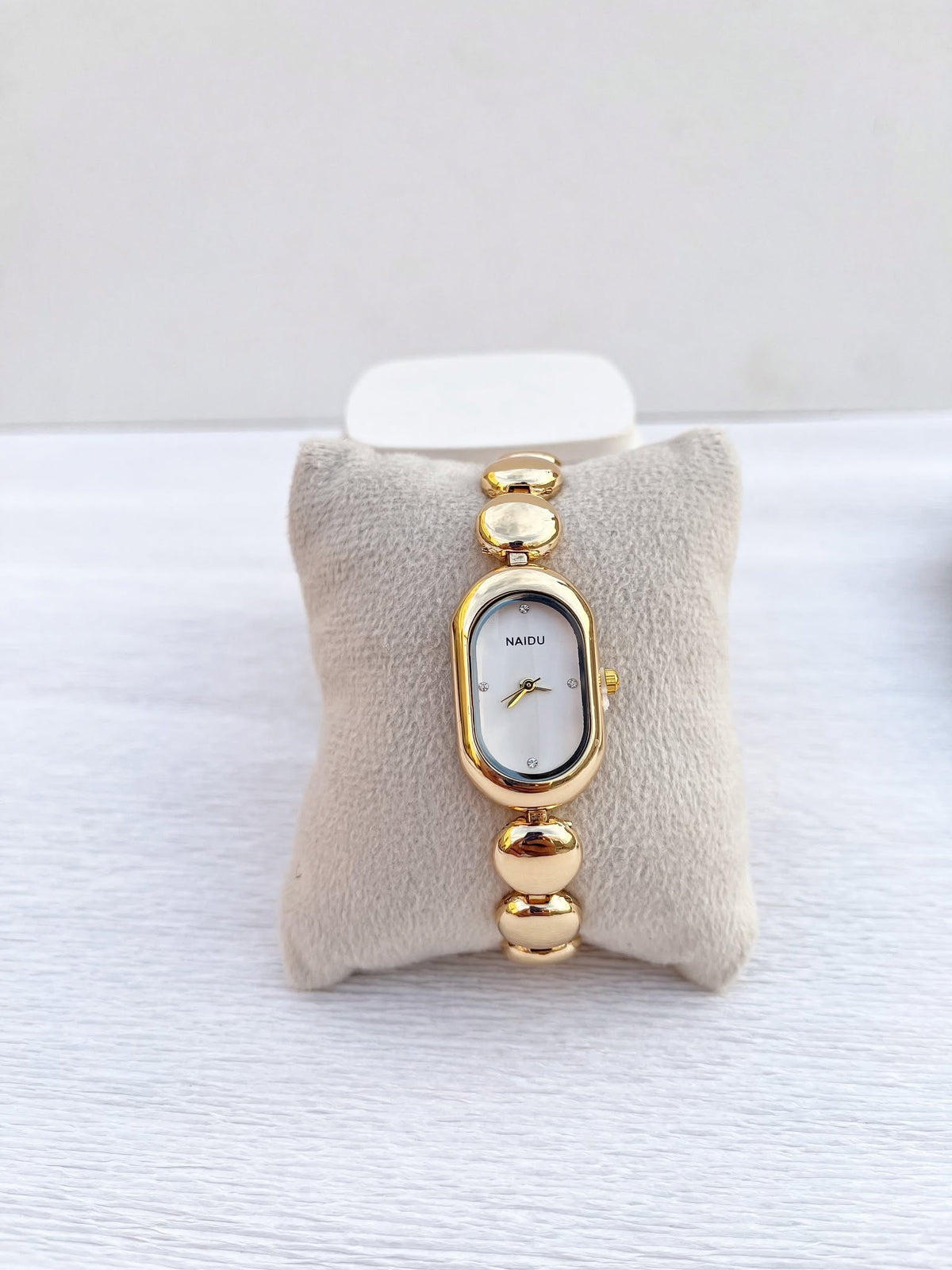 Montre "Naidu Perles" - Design Joaillerie & Tendance