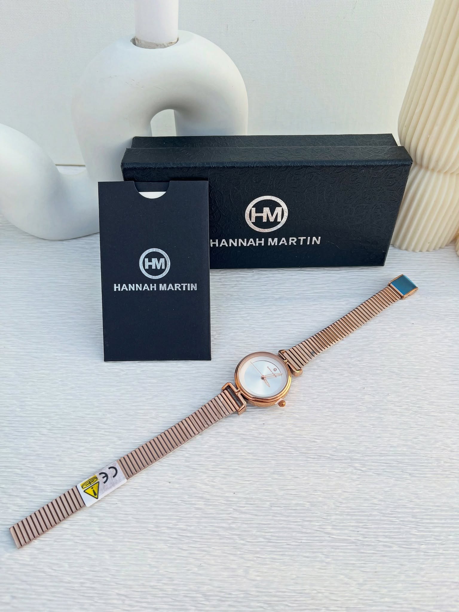 montre HANNAH MARTIN rose gold cadran rond