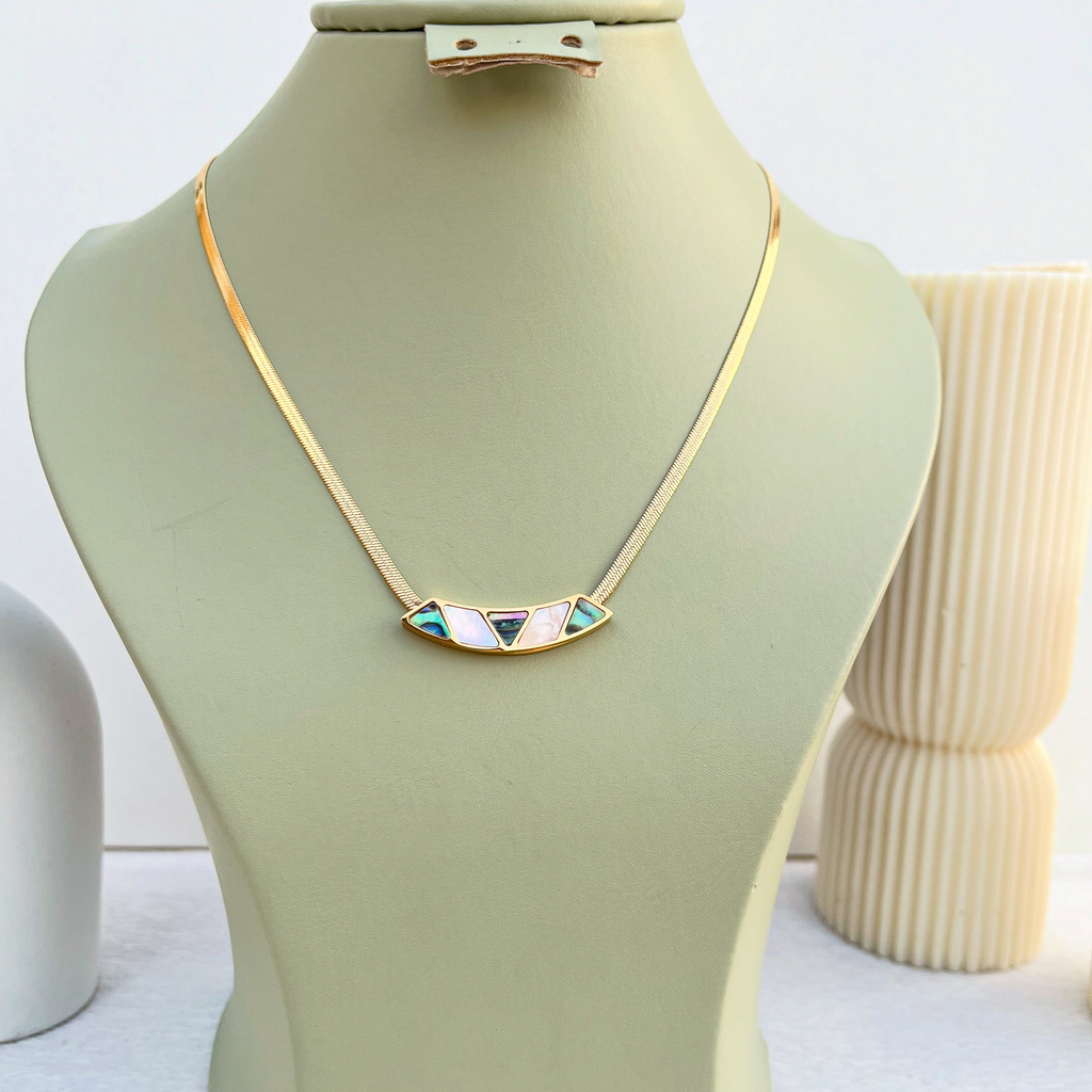 Collier Naxos
