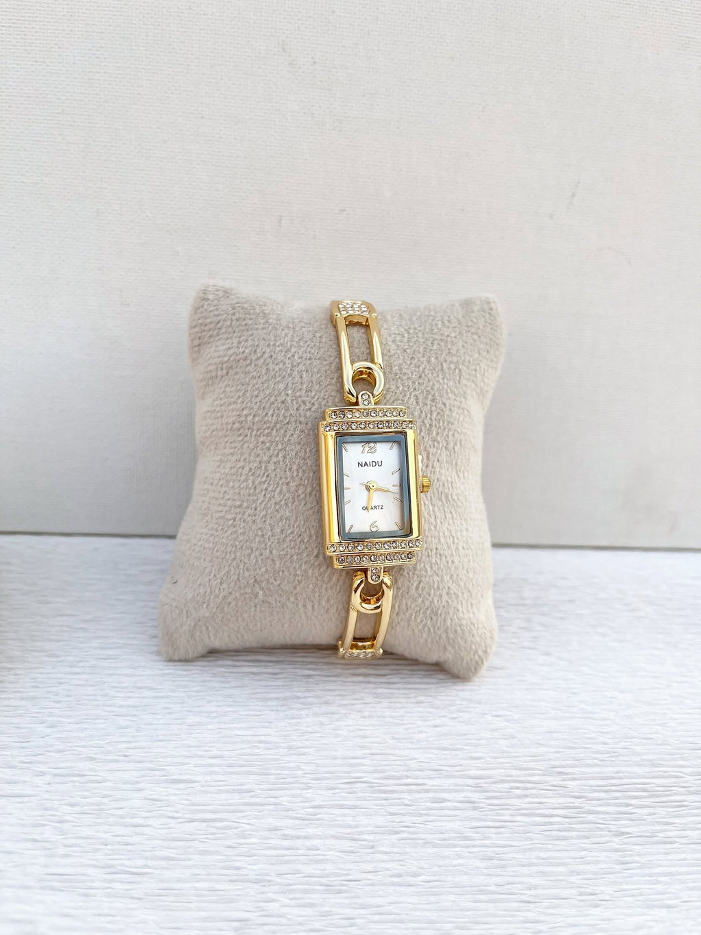 Montre "Naidu Élégance" Rectangulaire