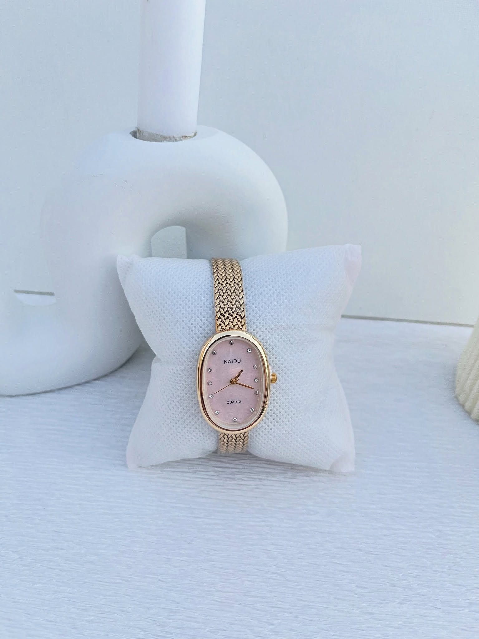 montre NAIDU