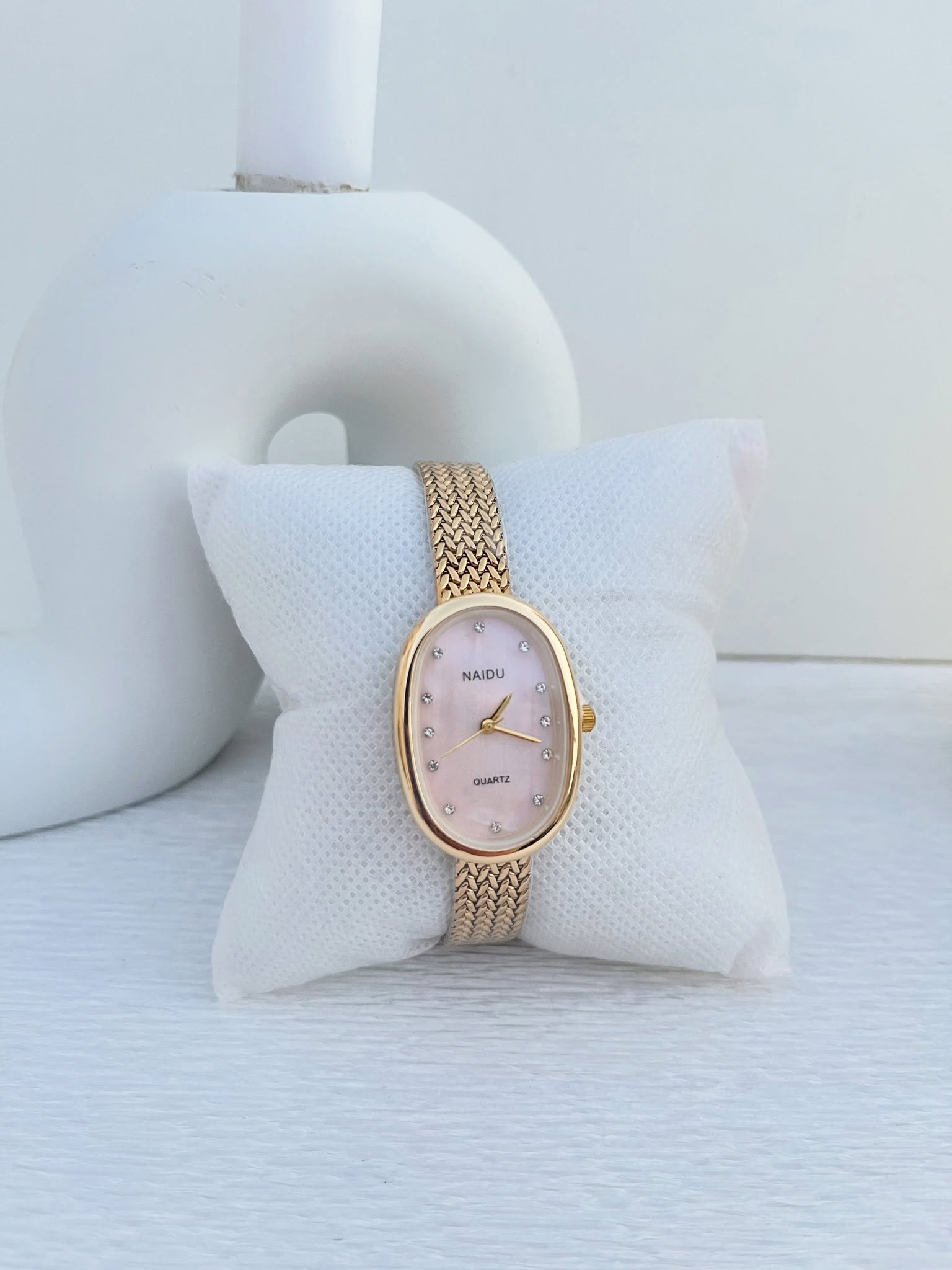 montre NAIDU