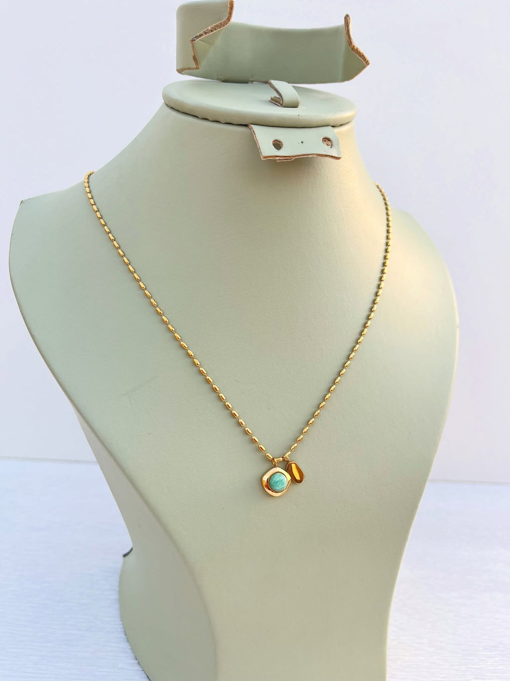 Collier Haidi