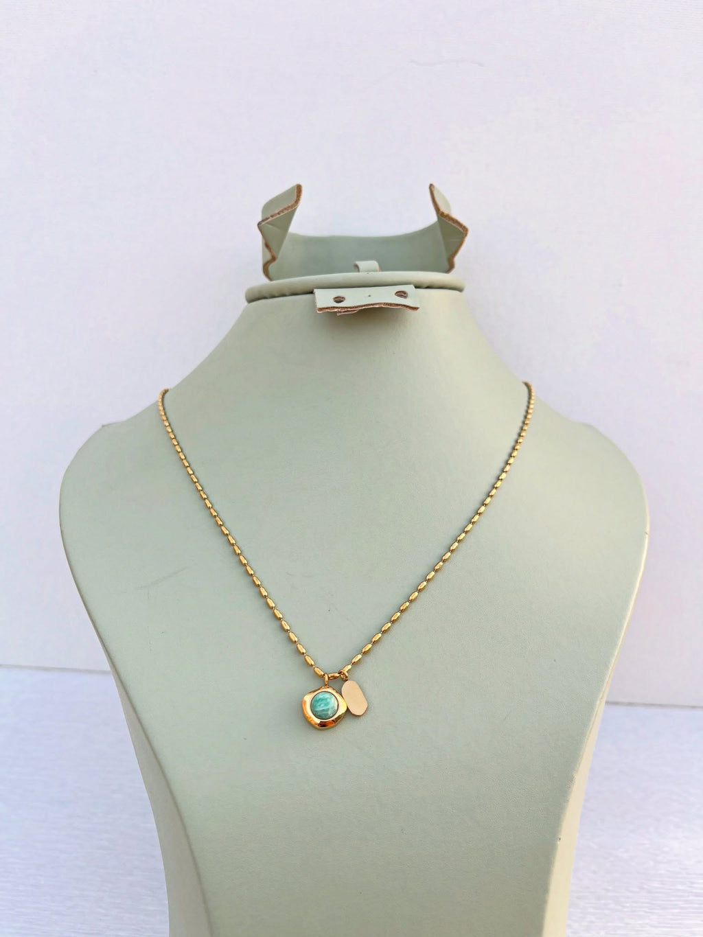 Collier Haidi