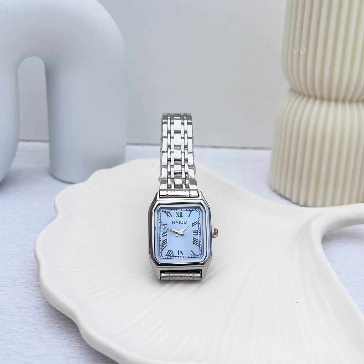 Montre NAIDU