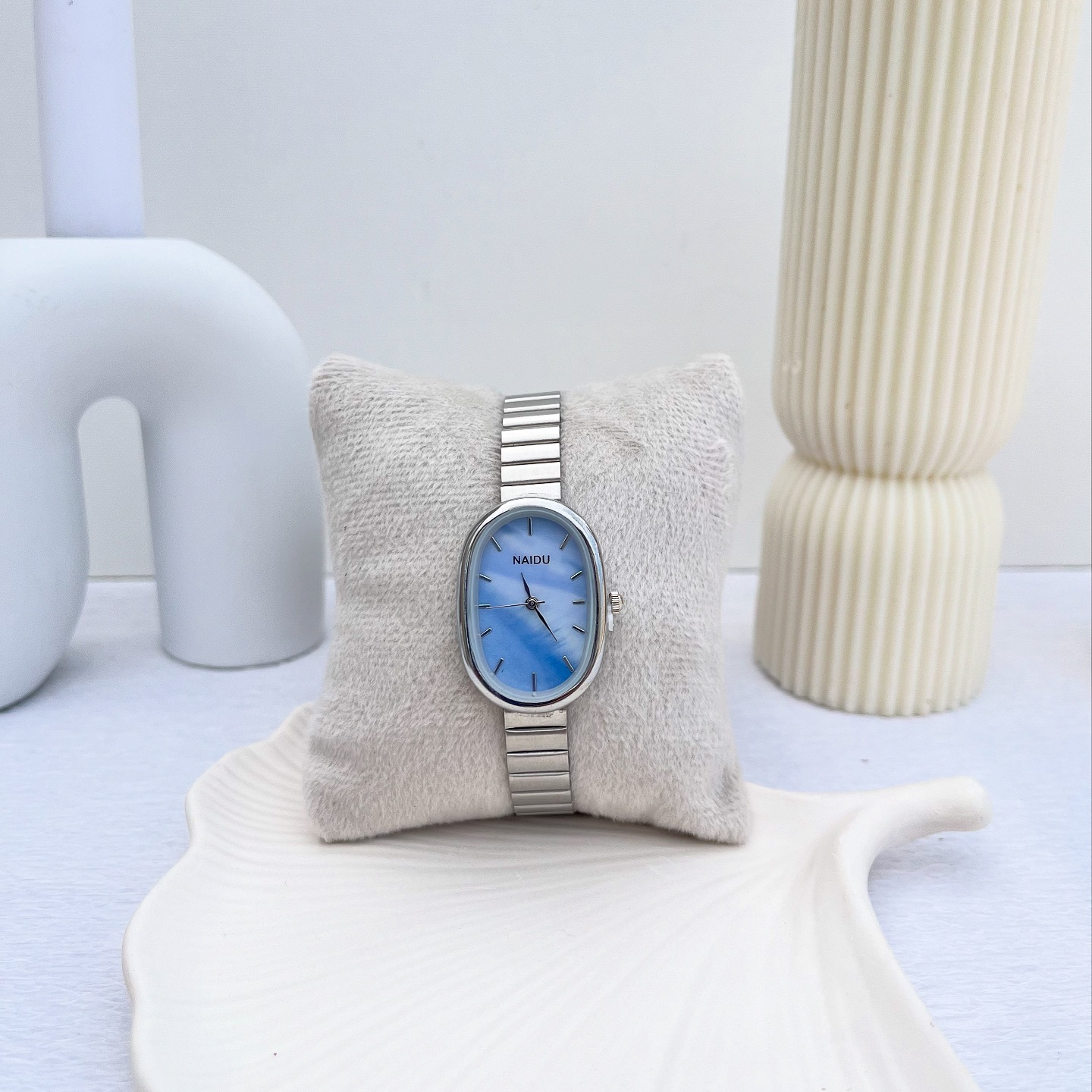 Montre NAIDU