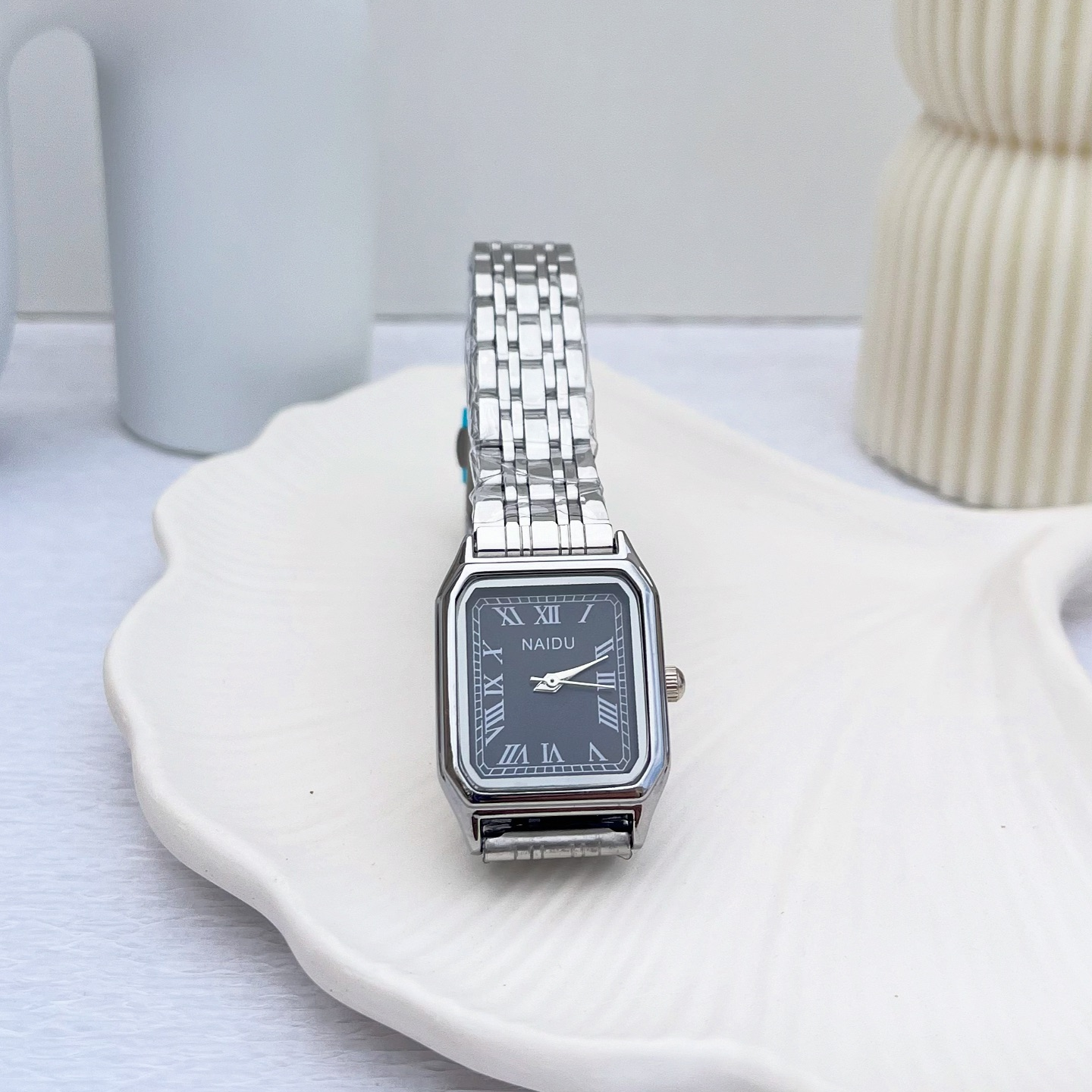 Montre NAIDU
