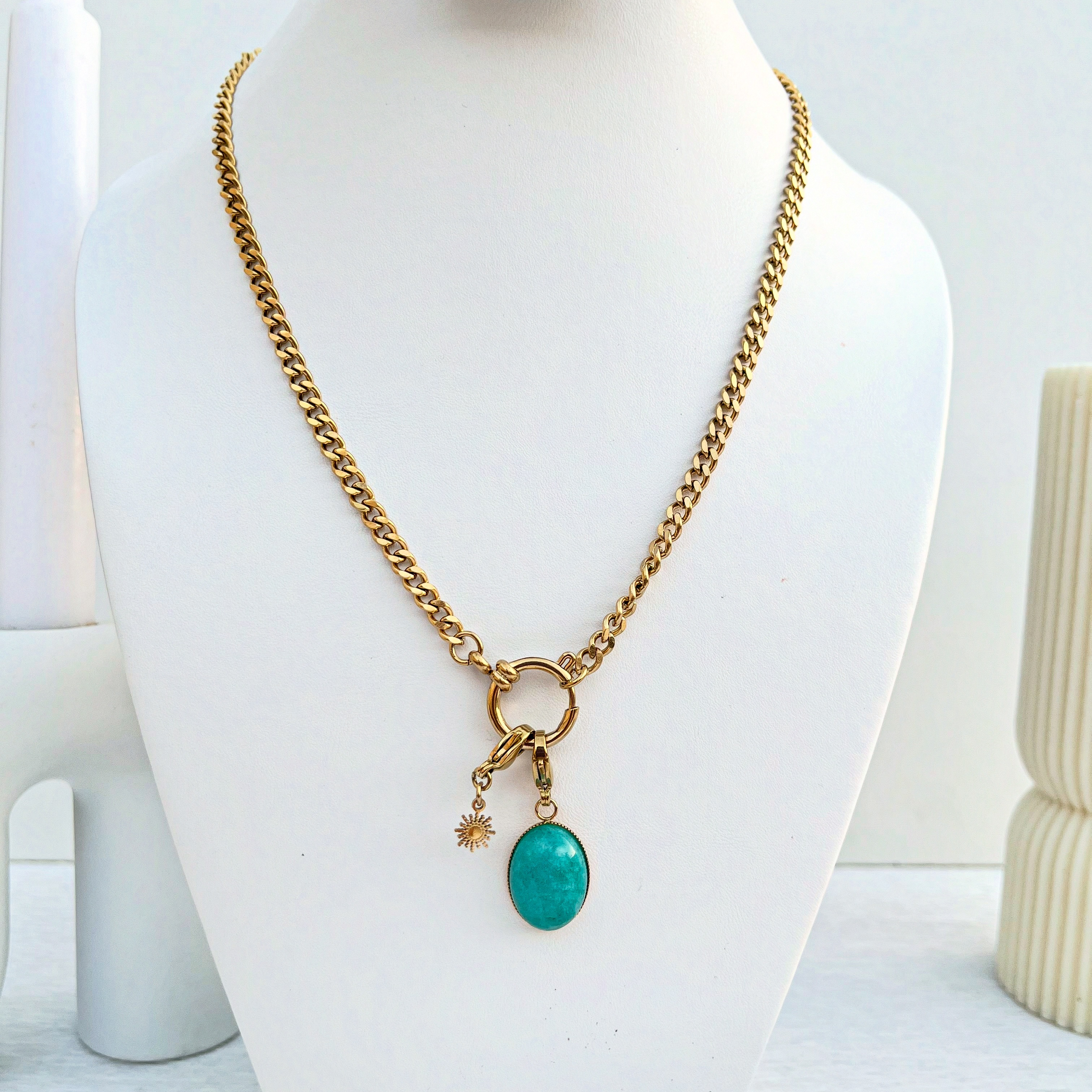 collier