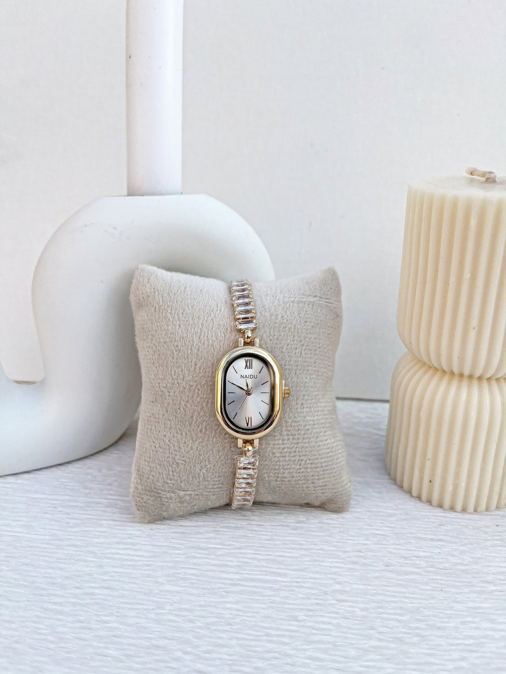 montre NAIDU