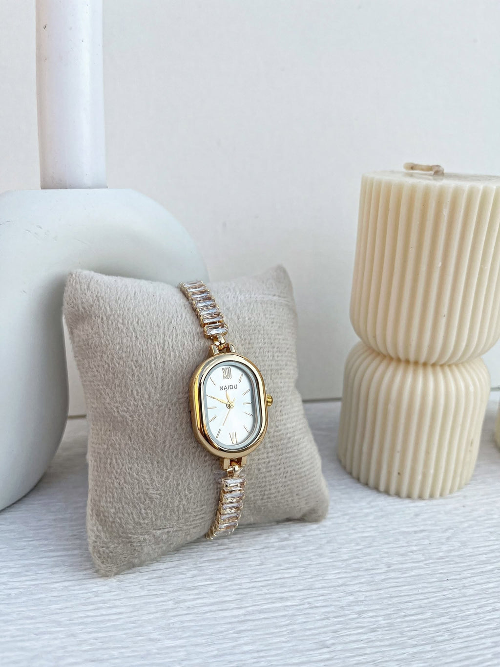 montre NAIDU