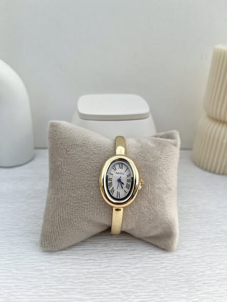 Montre NAIDU doré ovale
