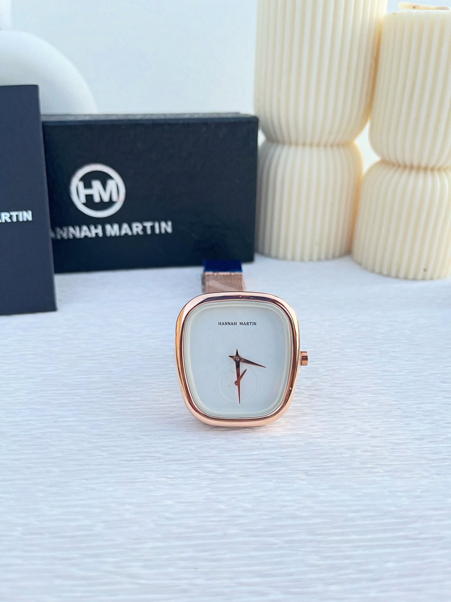 montre HANNAH MARTIN