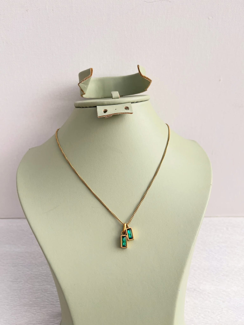 Collier Rin