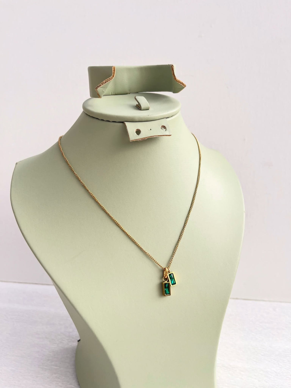 Collier Rin